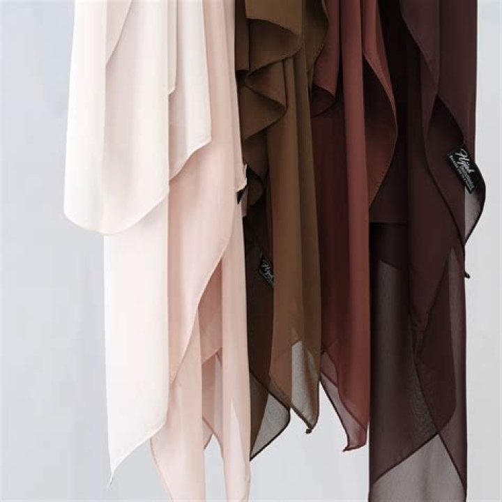 Are chiffon hijabs slippery?