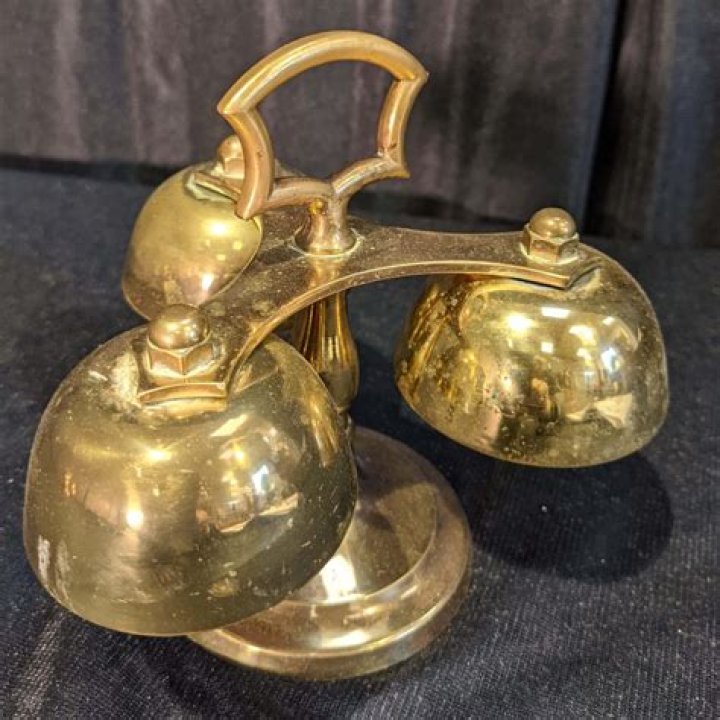 Are chimes brass?