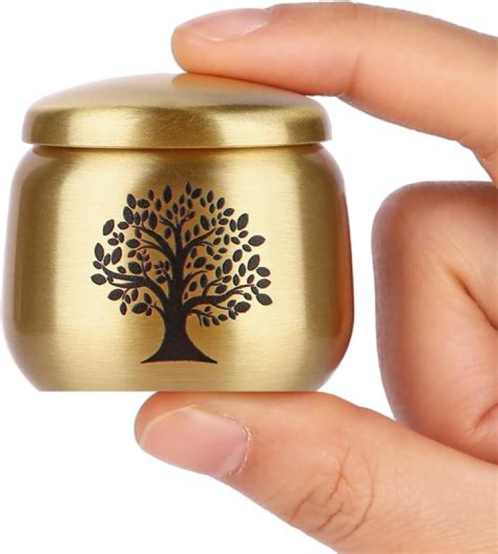 Are human ashes heavy?