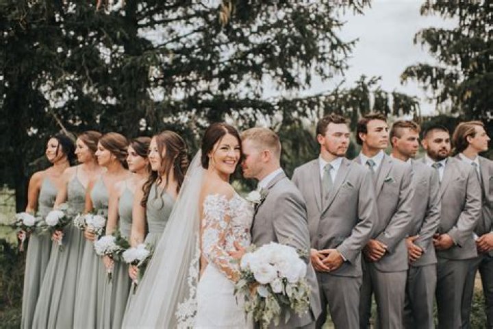 Can a best man walk with a bridesmaid?