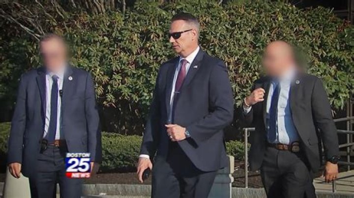 Can a business ask you to leave?