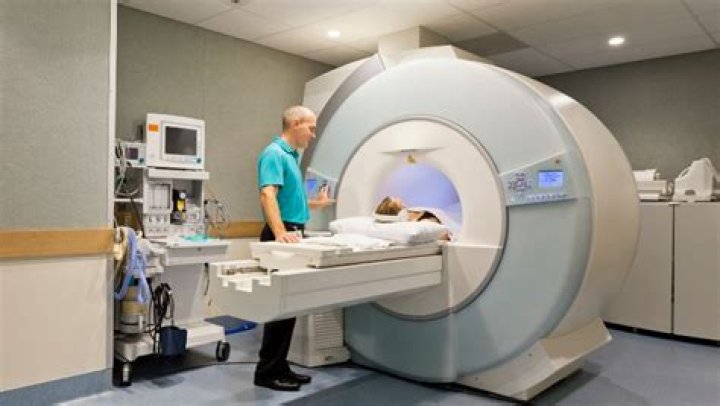 Can a CT scan miss a tumor?