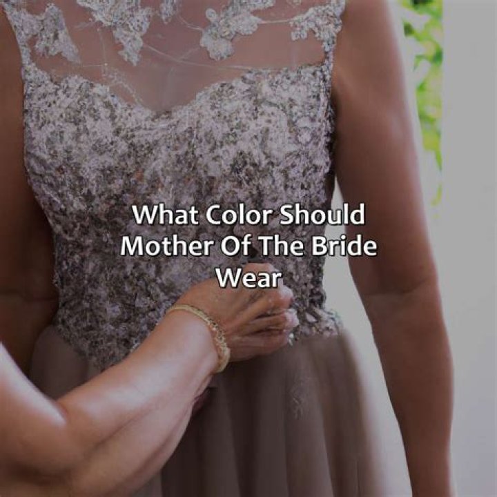 Can a guest wear the same color as the mother of the bride?