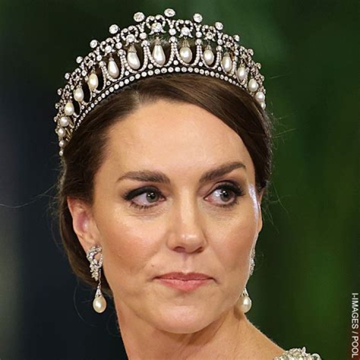 Can a non royal wear a tiara?