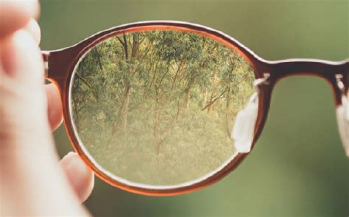 Can astigmatism go away naturally?