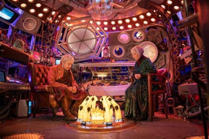 Can Clara fly the TARDIS?