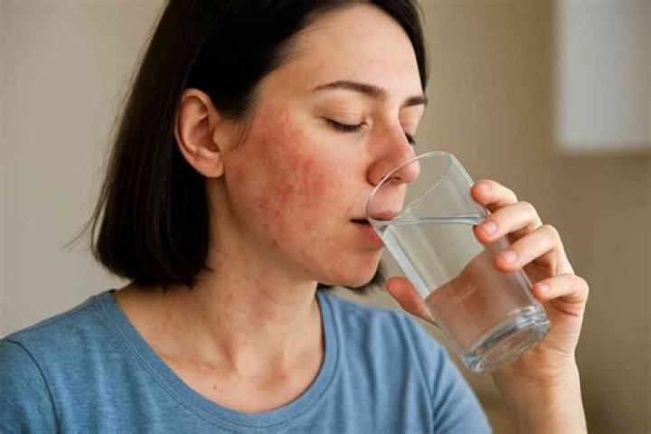 Can drinking water reduce pigmentation?
