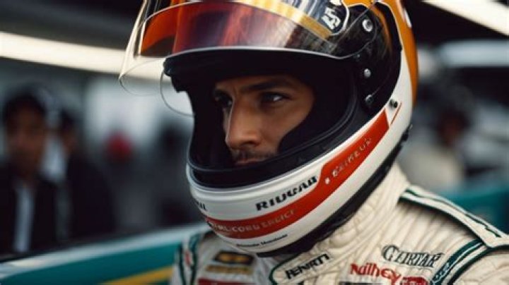 Can F1 drivers wear jewelry?