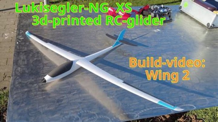 Can gliders fly in rain?