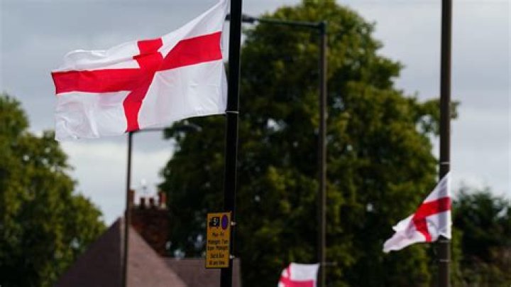 Can I fly the St George's flag?