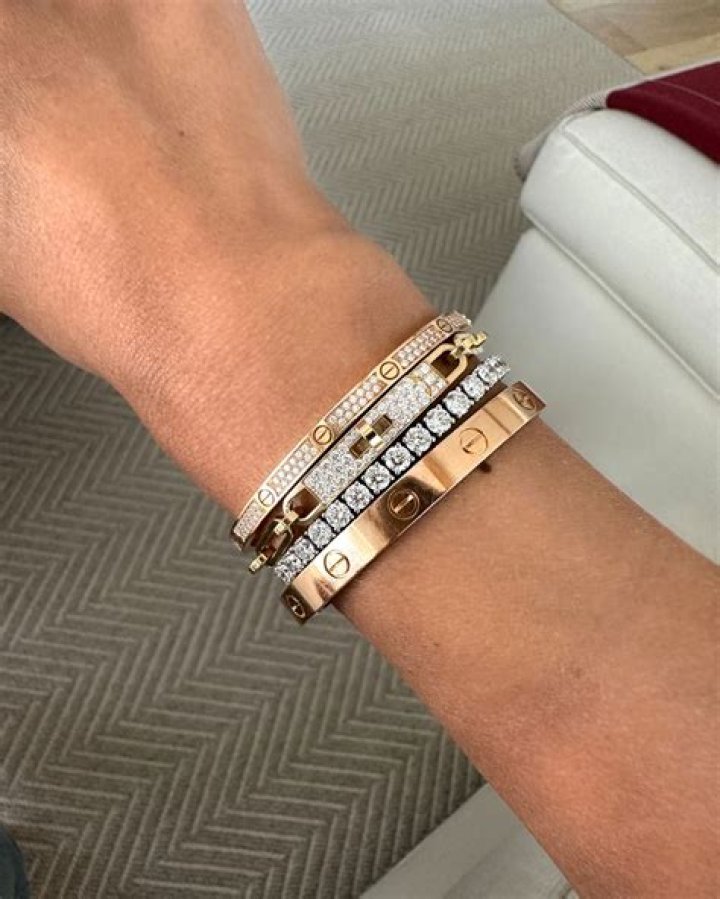 Can I get my Cartier love bracelet resized?