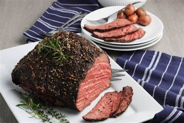 Can I microwave cooked beef?