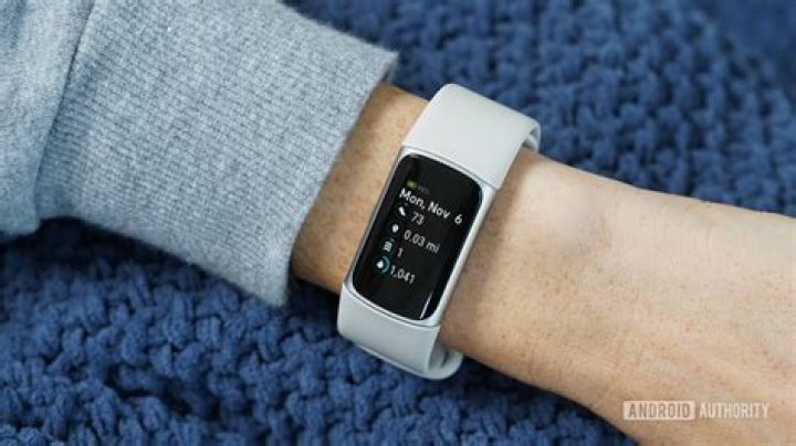 Can I wear a Fitbit with a pacemaker?