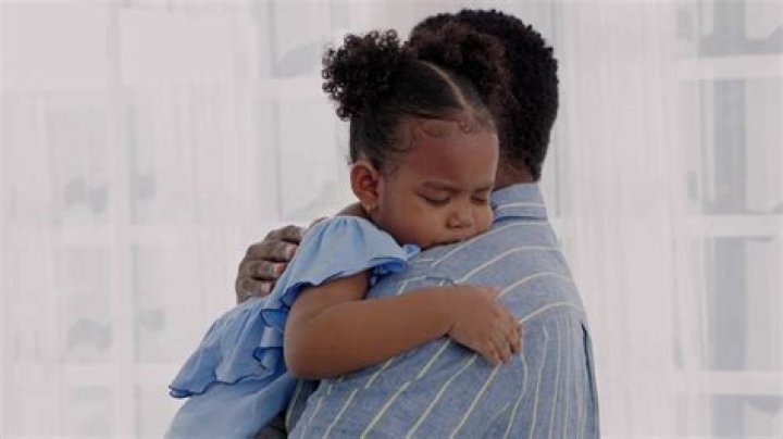 Can kissing a baby cause RSV?