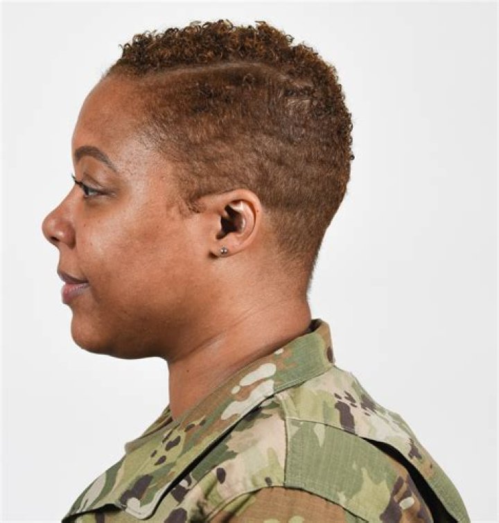Can males wear clear earrings in the army?