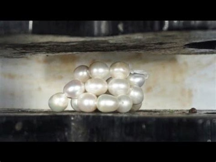 Can pearls break?
