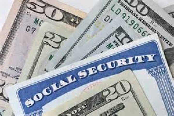 Can two spouses collect Social Security?