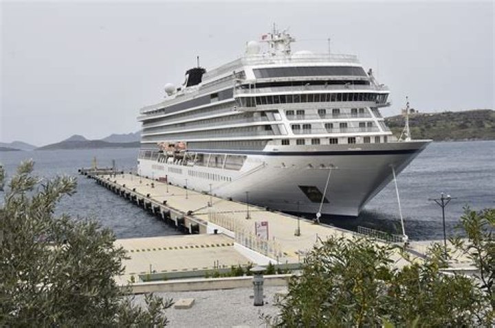 Can u smoke on a cruise ship?