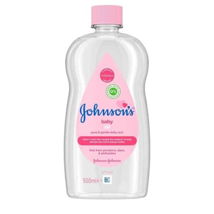 Can we use Johnson baby oil for hair?