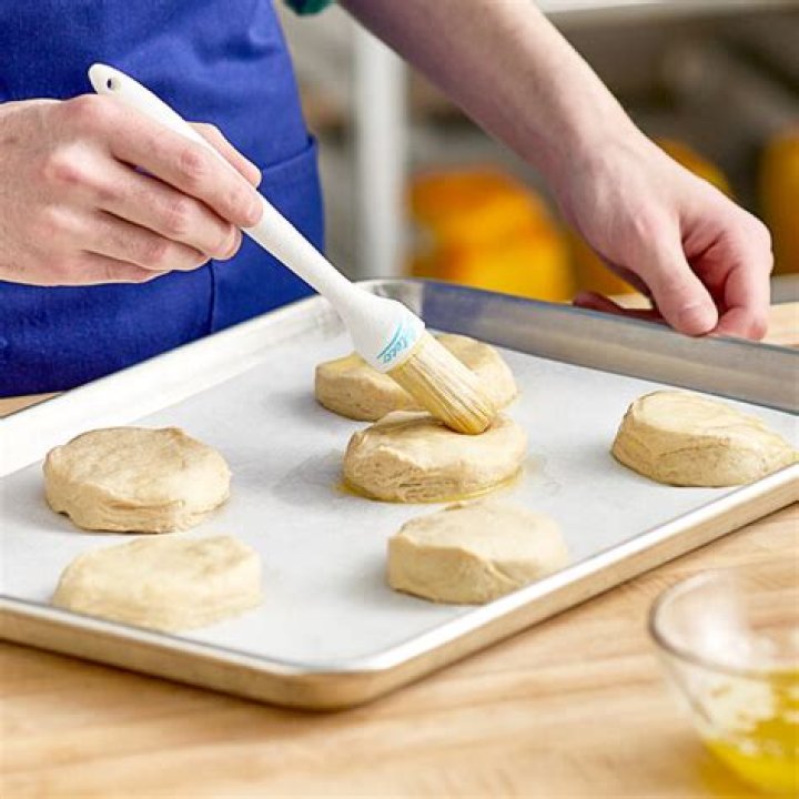 Can you brush pastry with butter?