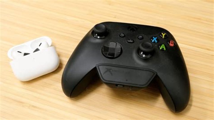 Can you connect earbuds To Xbox One?