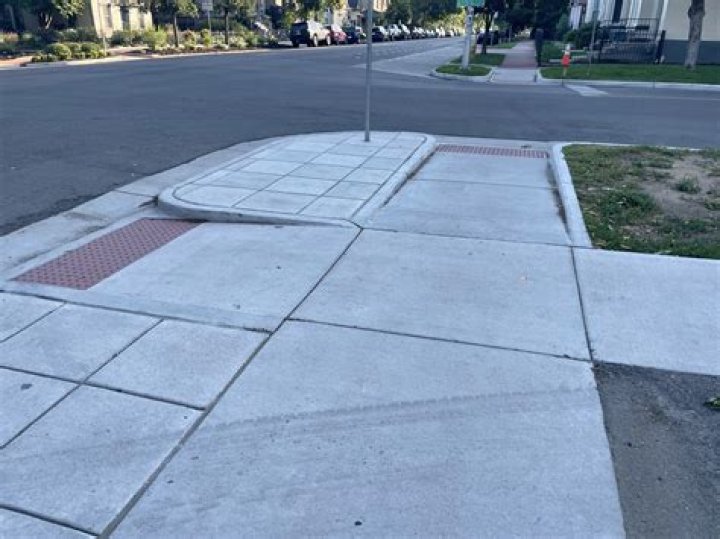 Can you longboard on sidewalk?
