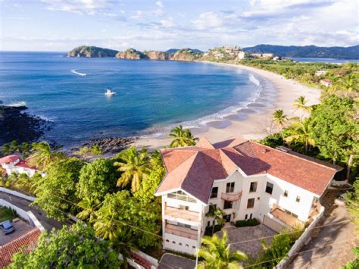 Can you own beachfront property in Costa Rica?