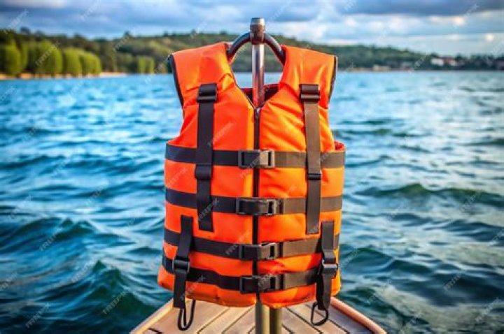 Can you survive in the ocean with a life jacket?