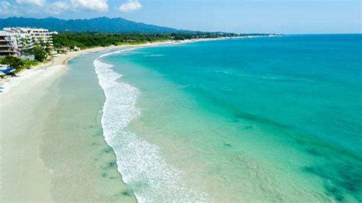 Can you swim in the ocean in Puerto Vallarta?