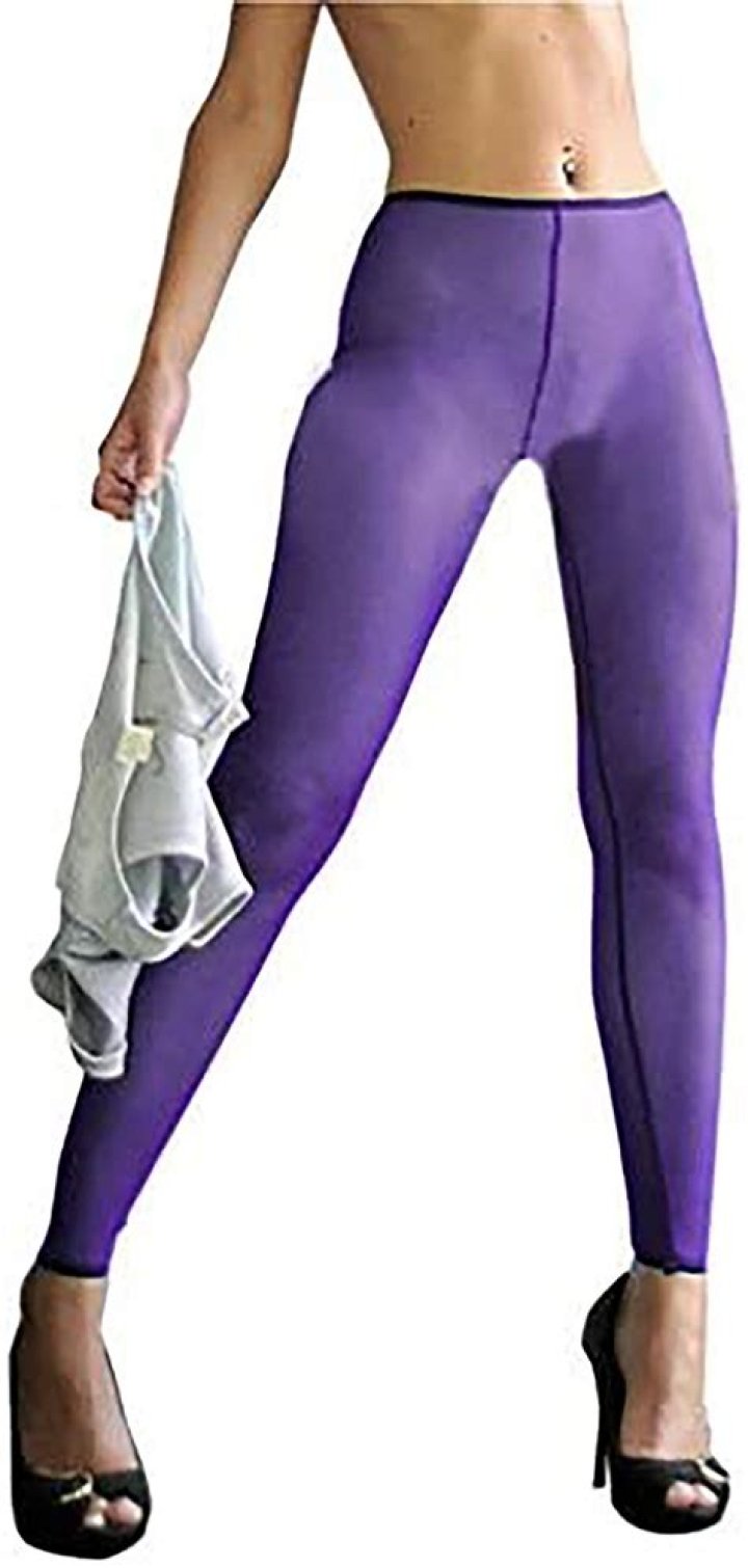 Can you wear leggings as a barista?