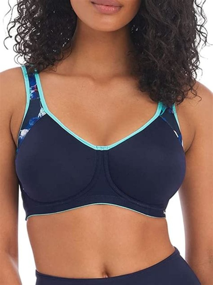 Can you wear sports bra everyday?