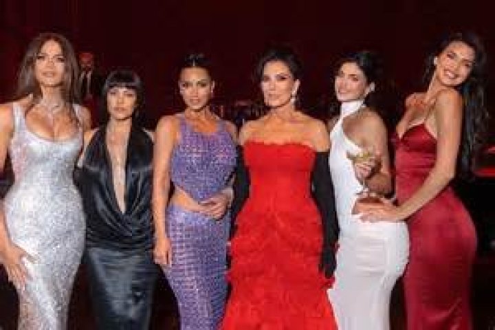 Did Kris Jenner attend college?