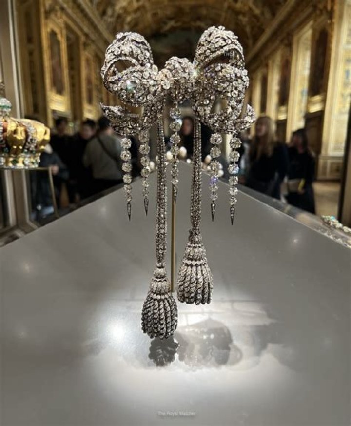 Did Meghan want to wear the tiara Eugenie wore?