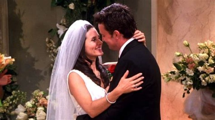 Did Monica and Chandler ever date in real life?