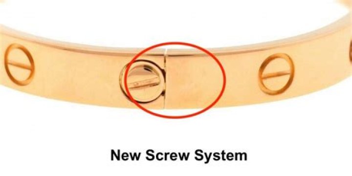 Do all Cartier love bracelets have screws?