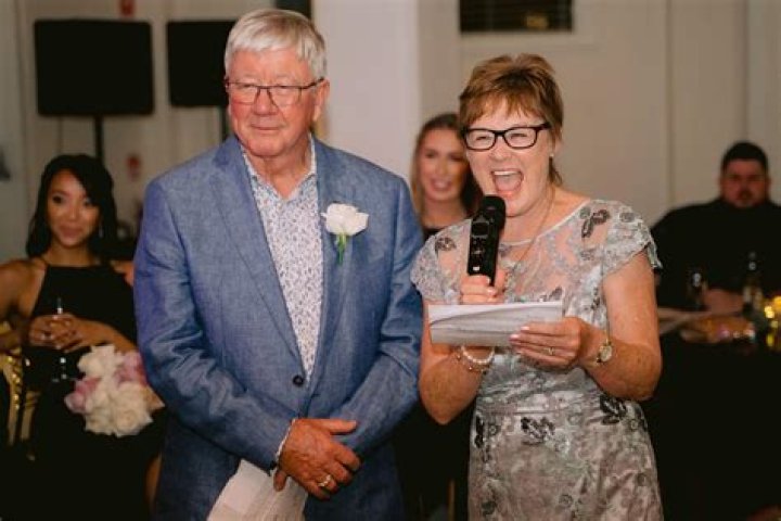 Do the parents of the groom give a toast?