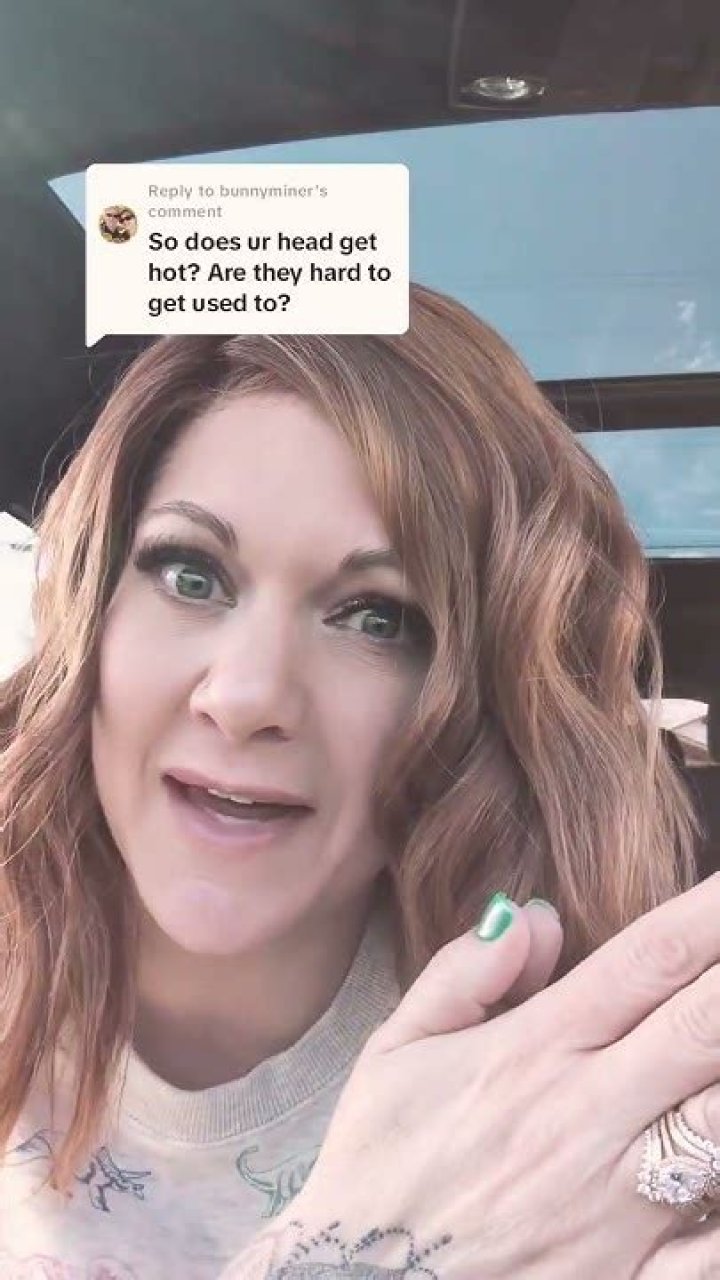 Do wigs make you hot?