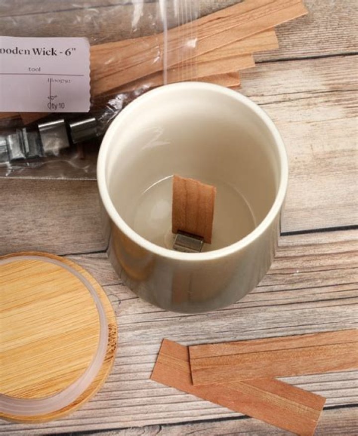 Do you need to soak wood wicks?