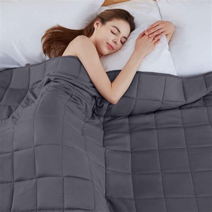 Does a cooling weighted blanket keep you warm?