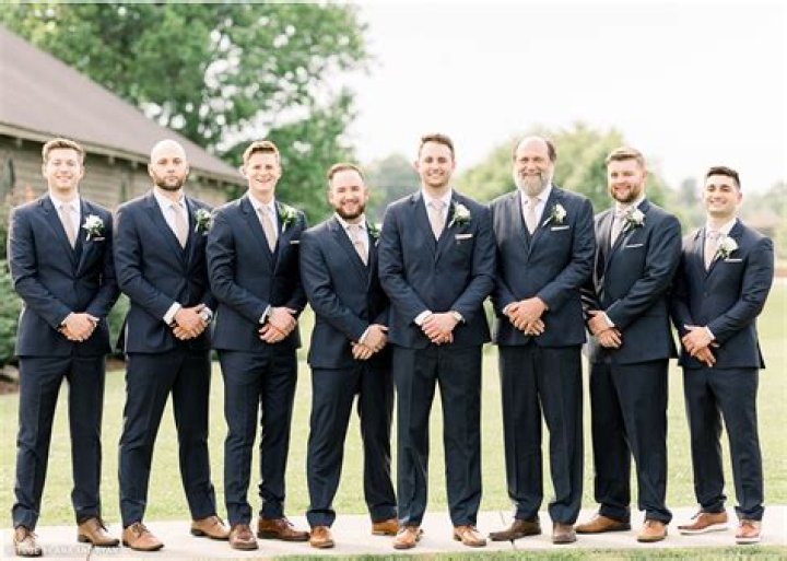 Does bride's dad match groomsmen?