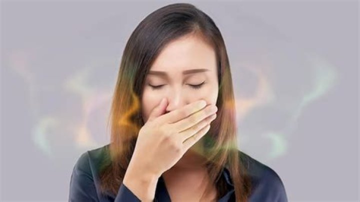 Does burning fat smell breath?