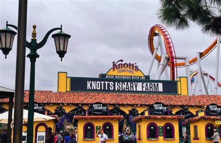Does Florida have Knotts Berry Farm?