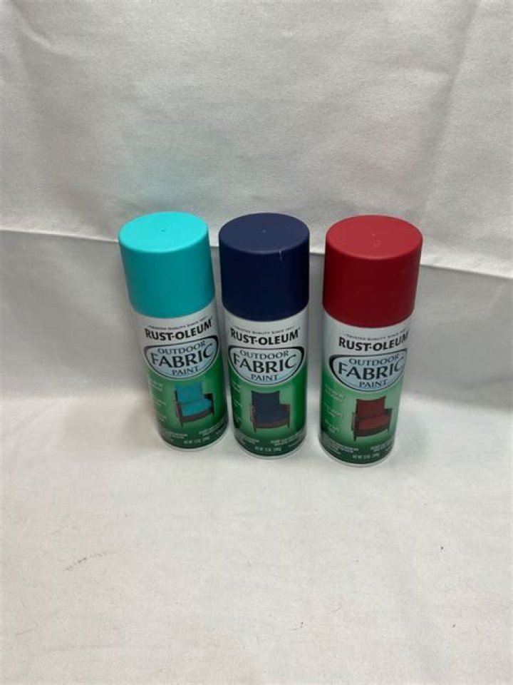 Does Hobby Lobby sell fabric spray paint?