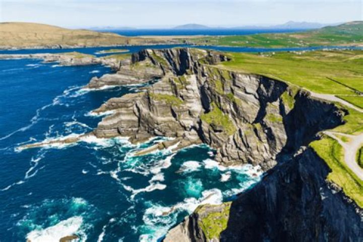 Does Ireland give citizenship?