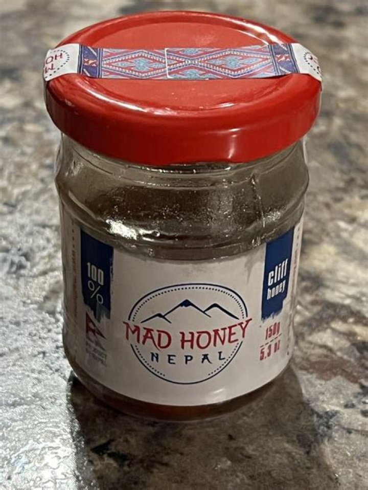 Does mad honey make you trip?