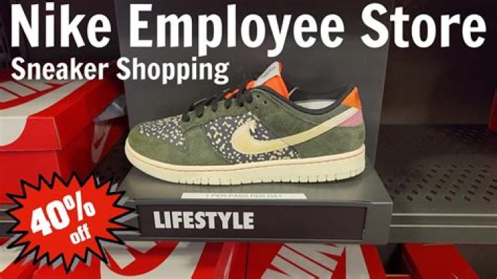 Does Nike give free employee shoes?
