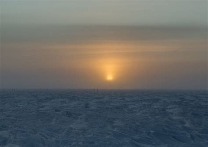 Does the sun ever shine in Antarctica?