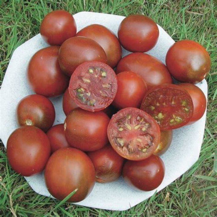 How big do Black Prince tomatoes get?