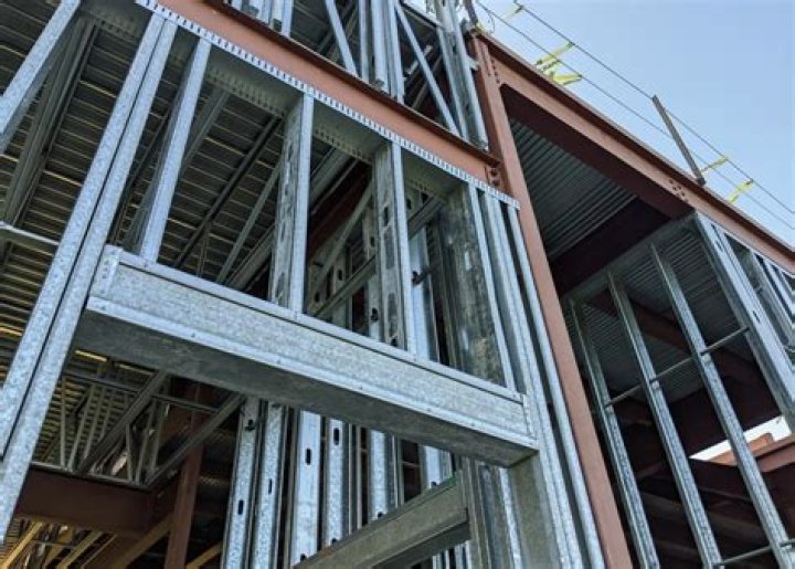 How do I know if I have metal or wood studs?