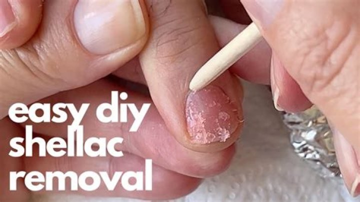 How do salons remove Shellac?